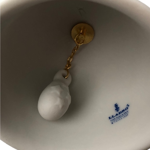 Lladro Vintage 1988 Porcelain Bell Ornament Santa And Sleigh - Picture 5 of 7